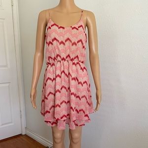 Love Audrey 3+1 Red and Pink Chevron Casual Mini Dress
